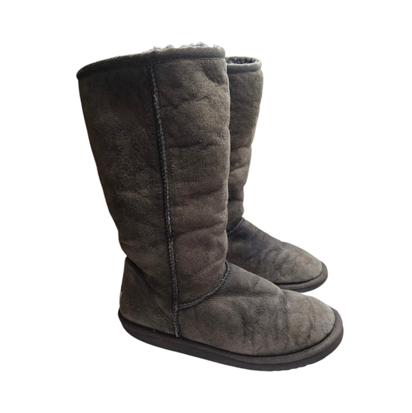 UGG Australia Genuine Leather Sheepskin Lining Brown Tall Boots W7 - Picture 1 of 9